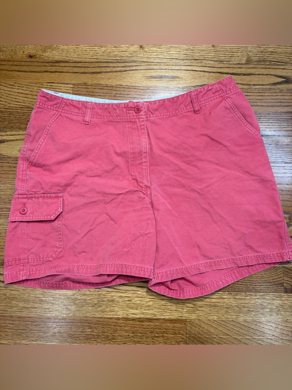 Eddie Bauer 6" Everyday Cargo Bermuda's Vintage Rose (14)